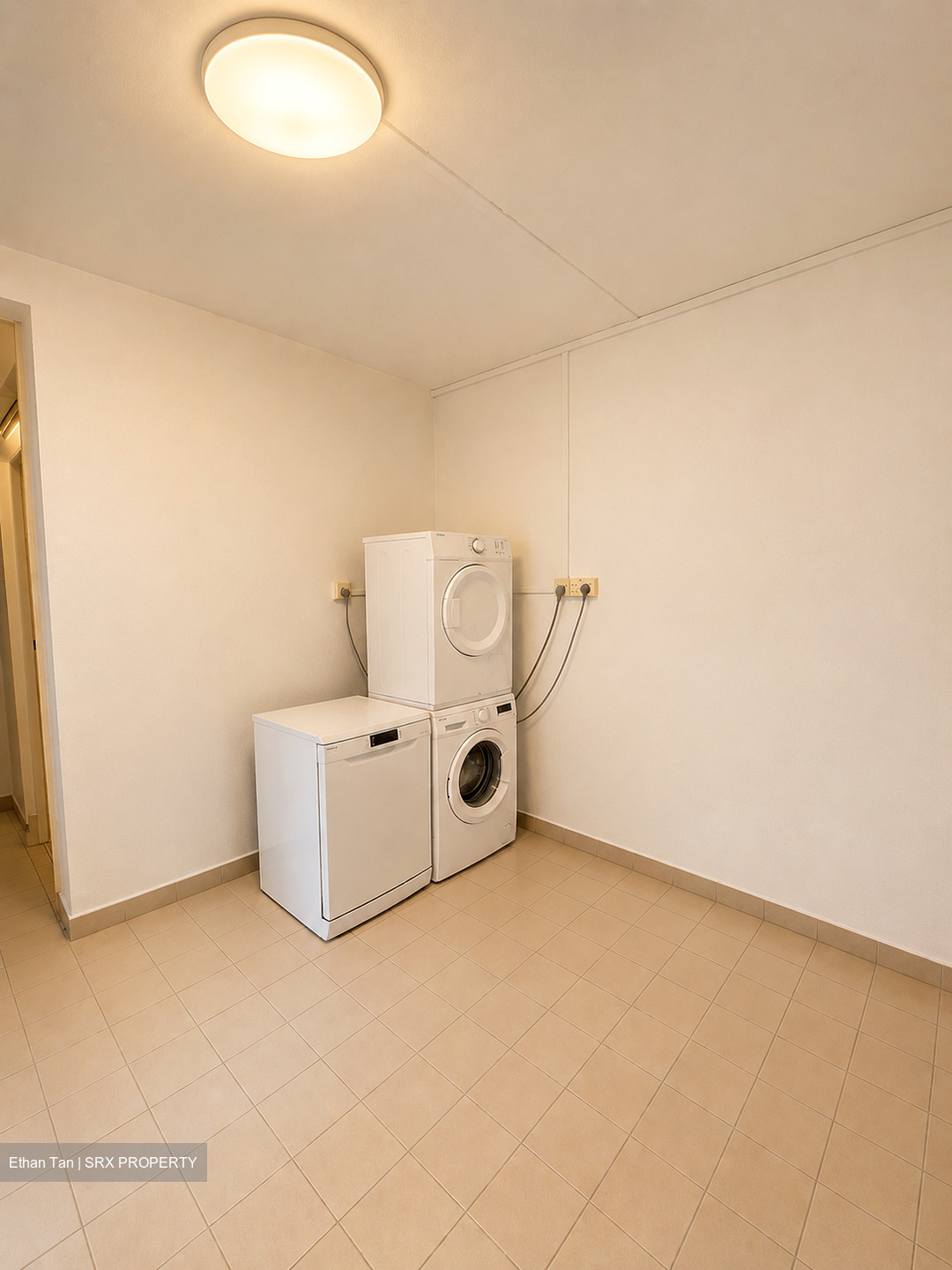 Townerville (D12), Terrace #560389801